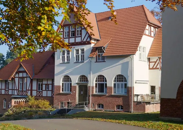 Parkresidenz Lychen, 10 * 利兴